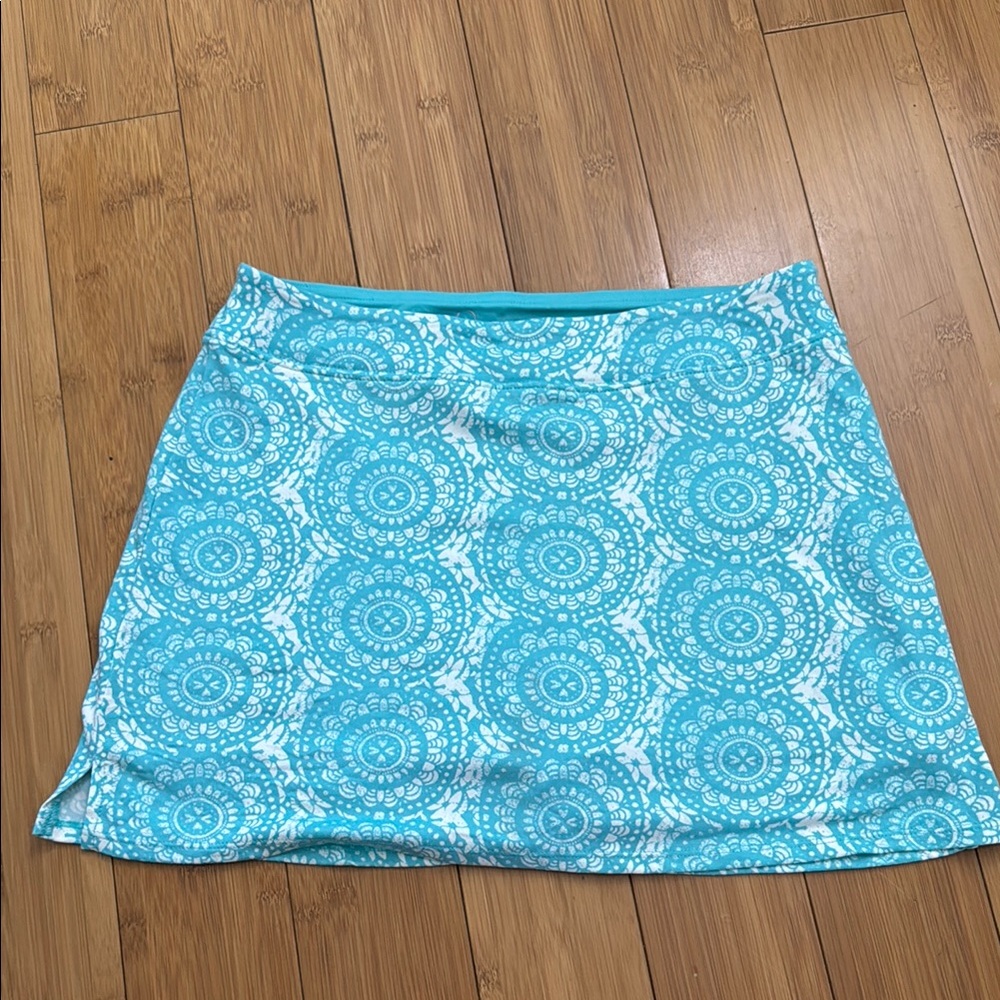 Tranquility Blue and White Patterned Women's Skort